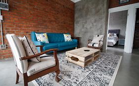 Rustic Retreat Apartment In Durbanville